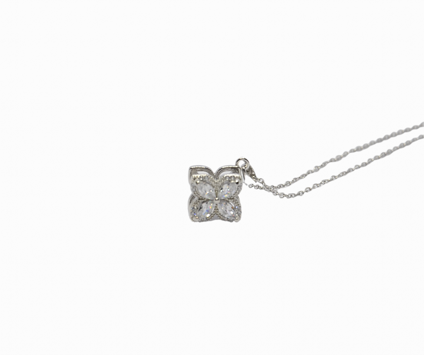 Luxe Petal Floral Pendant Necklace