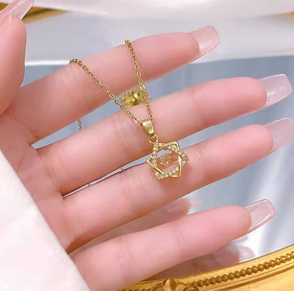Gold Plated Anti Tarnish Star Elegance Pendant for Girls