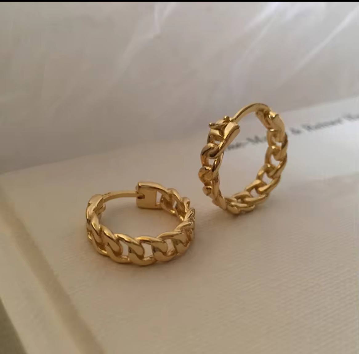 Golden Link Mini Hoop