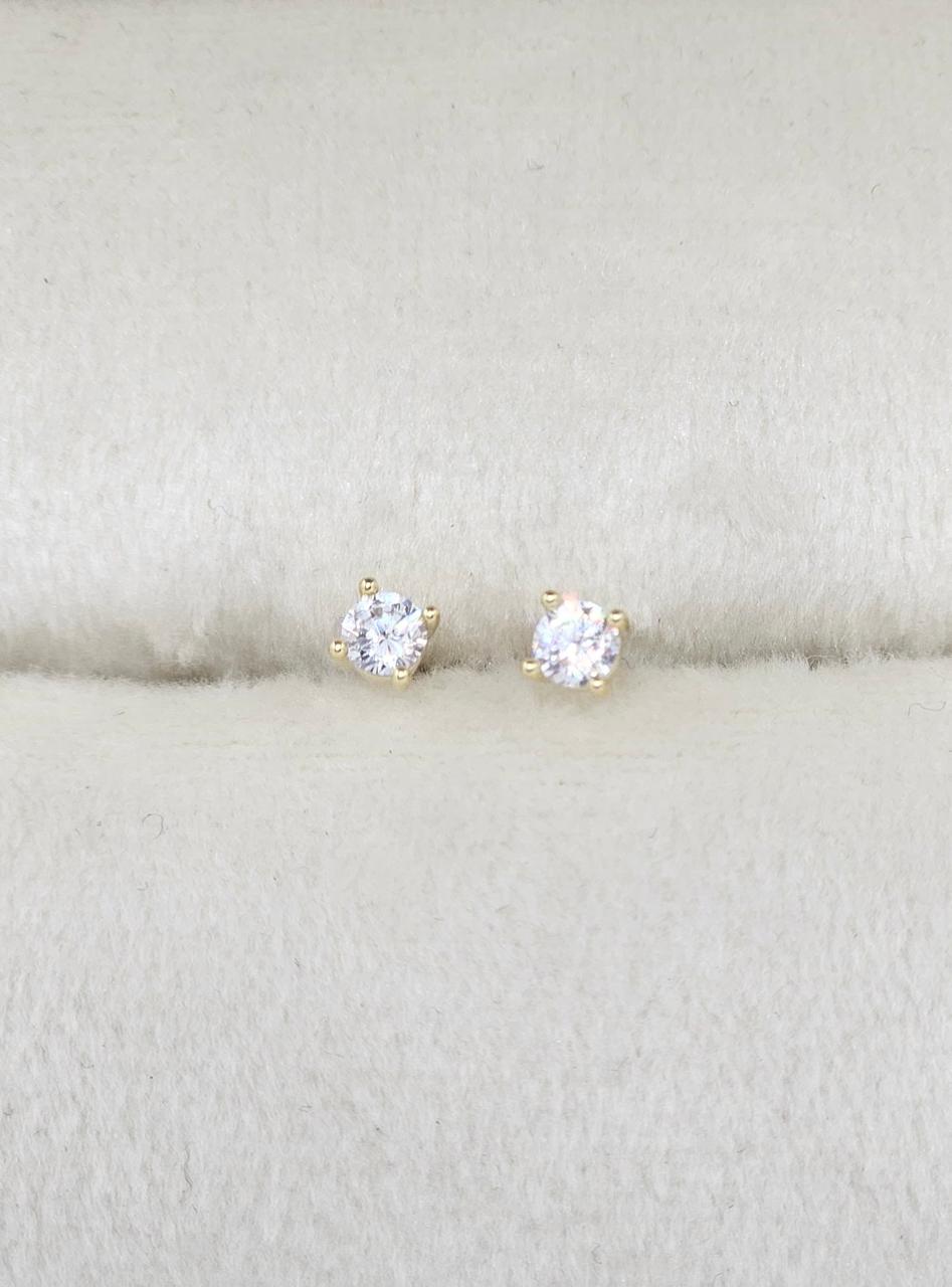 Minimalist Solitaire Zarkan Studs