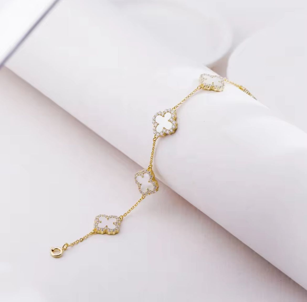 Golden Clover Elegance Bracelet