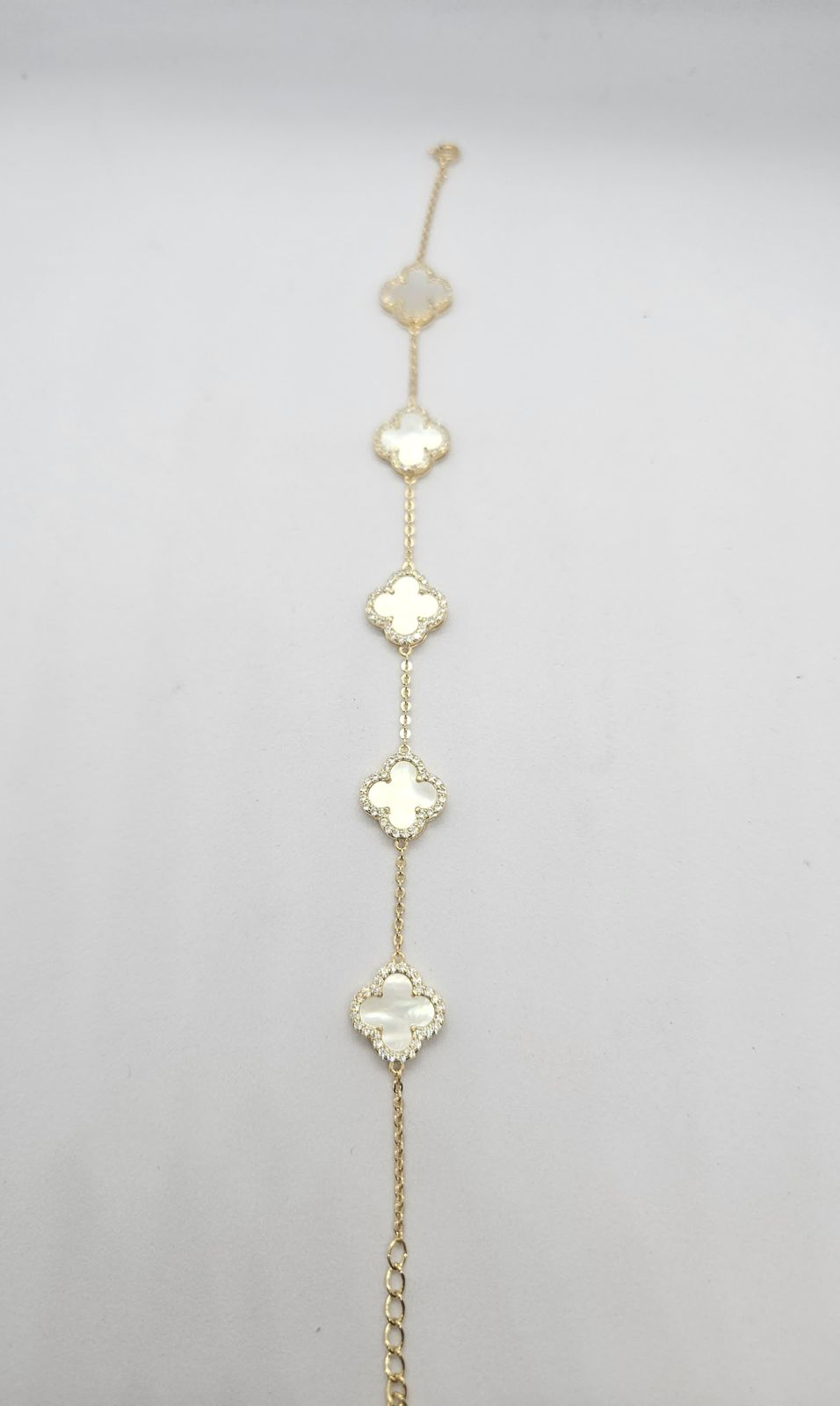 Golden Clover Elegance Bracelet