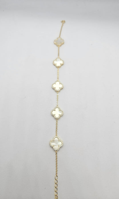 Golden Clover Elegance Bracelet