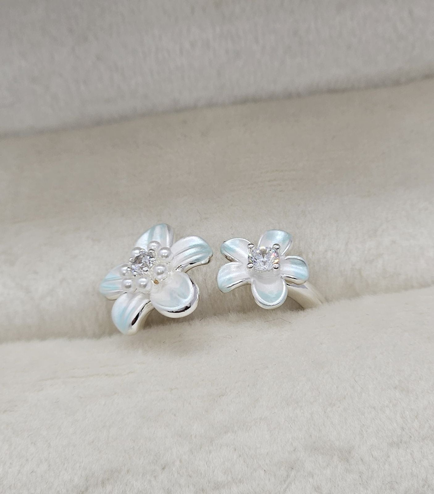 Luna Whisper Ring